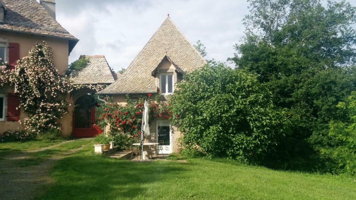 Le Four A Pain Villa Leynhac Exterior foto